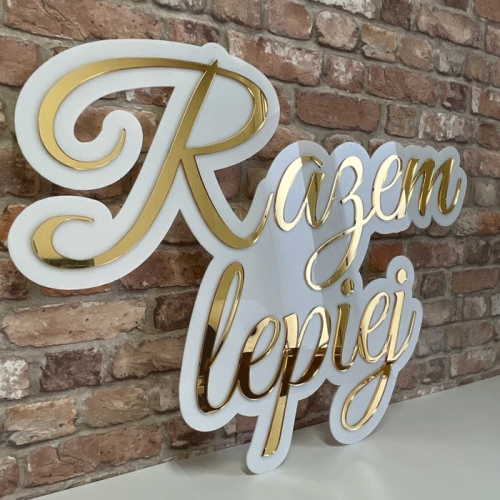 Razem-lepiej–napis-z-pleksy