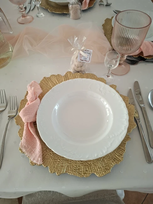 ad14e811-600c-4c15-9ee7-f24eb37a3e69.jpg